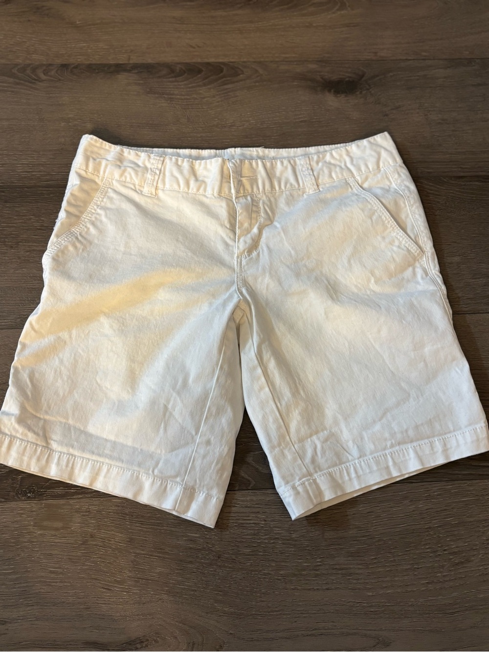 Aeropostale White Denim Shorts US 7-8